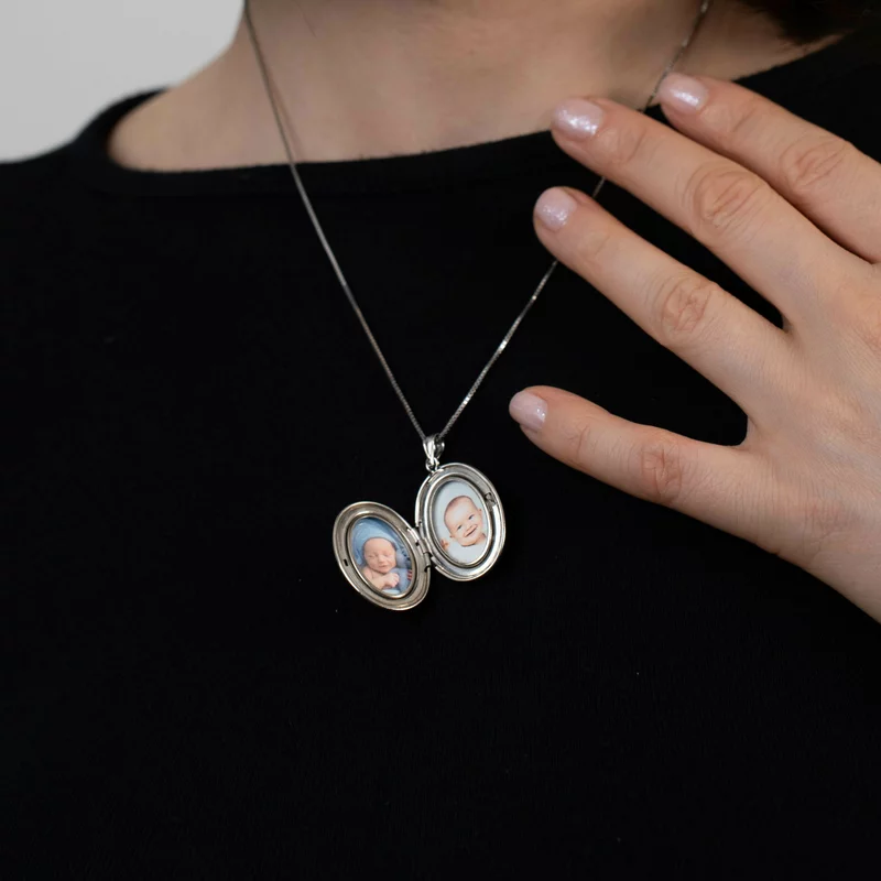 Medalion oval cu poze in interior - Little Footsteps - Argint 925 rodiat & placat cu Aur Galben 18K - Cristal White Zirconia picture - 7