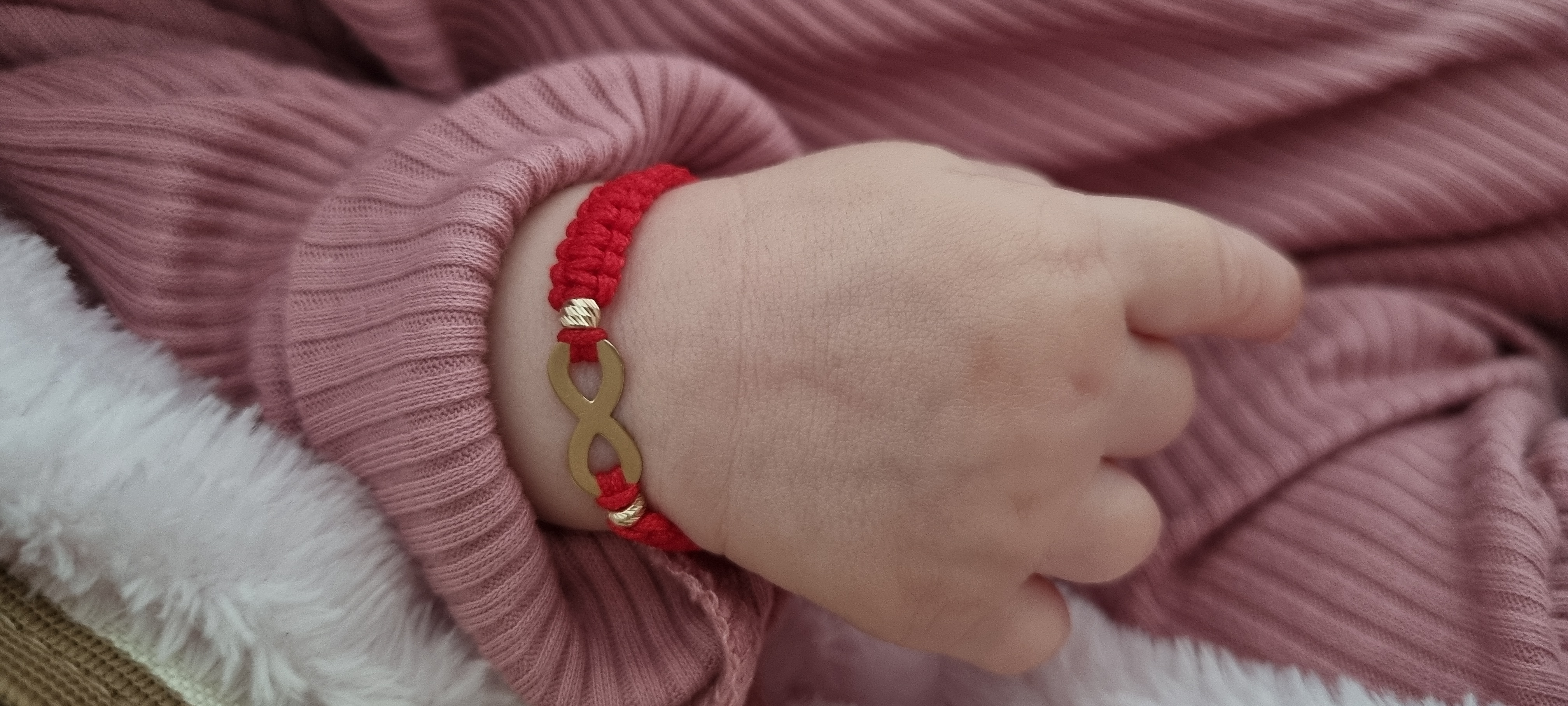 Recenzie Bratara simbol - Infinit - Aur Galben 14K - snur reglabil - Loredana B.