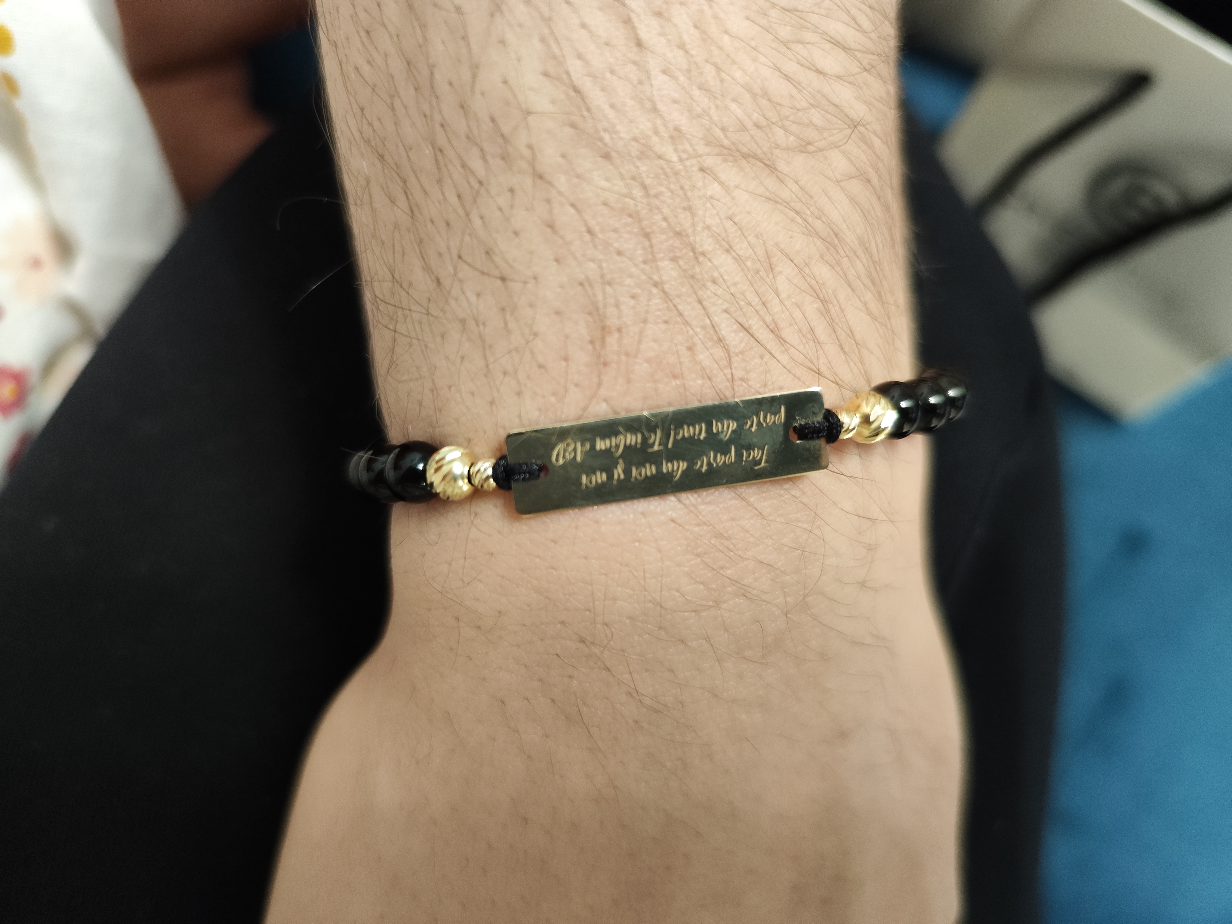 Recenzie Bratara personalizata - Placuta gravata si 4 bilute din Aur Galben 14K - Pietre semipretioase - Inchizatoare snur reglabil - Alina T.