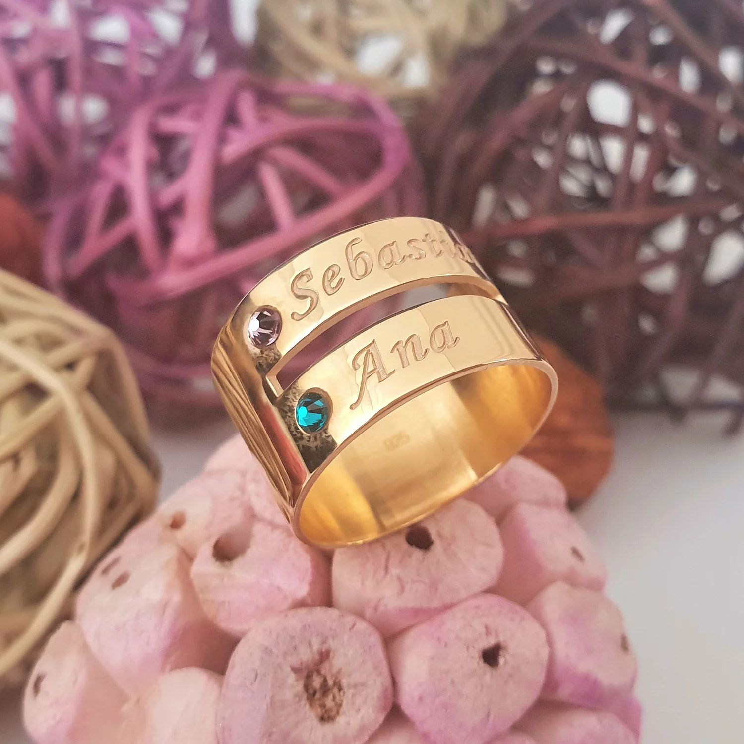 Inel personalizat 2 nume - Argint 925 placat cu Aur galben 18 k, cristale Swarovski