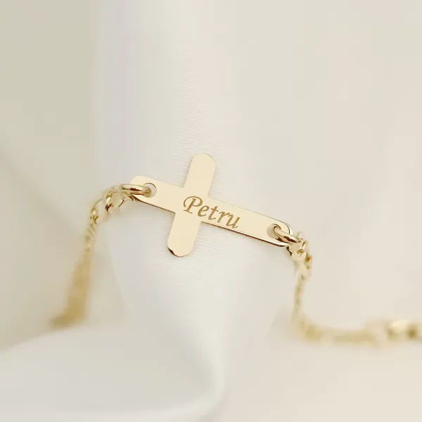 Bratara Cruciulita de 15 mm - Nume gravat - Aur Galben 14K - Cu lantisor fata/baiat