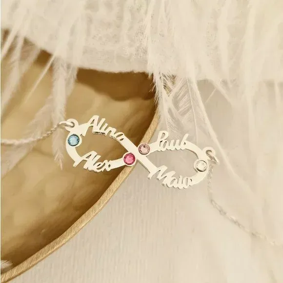 Lantisor Etern - Infint cu 4 nume decupate si cristale Swarovski - Argint 925