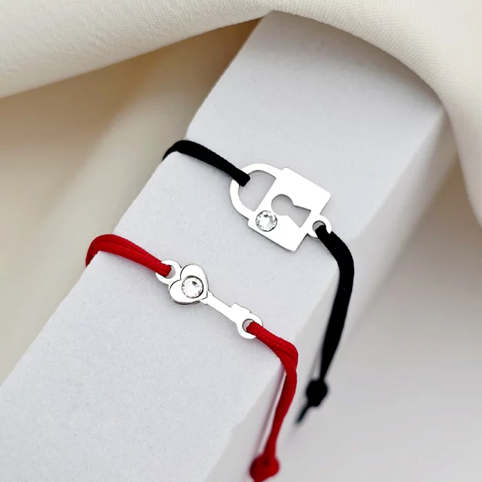 Set 2 bratari - Model cuplu - Lacat si cheie - Argint 925 si cristale Swarovski - Snur reglabil diverse culori