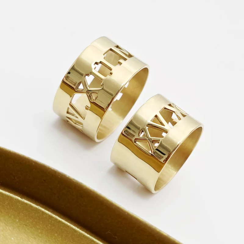 Set 2 Inele Personalizate cu Cifre Romane Pentru Ea și El - Argint 925 Placat cu Aur Galben 18K picture - 4