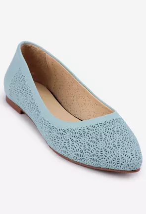 Balerini bleu din piele prevazuti cu model perforat