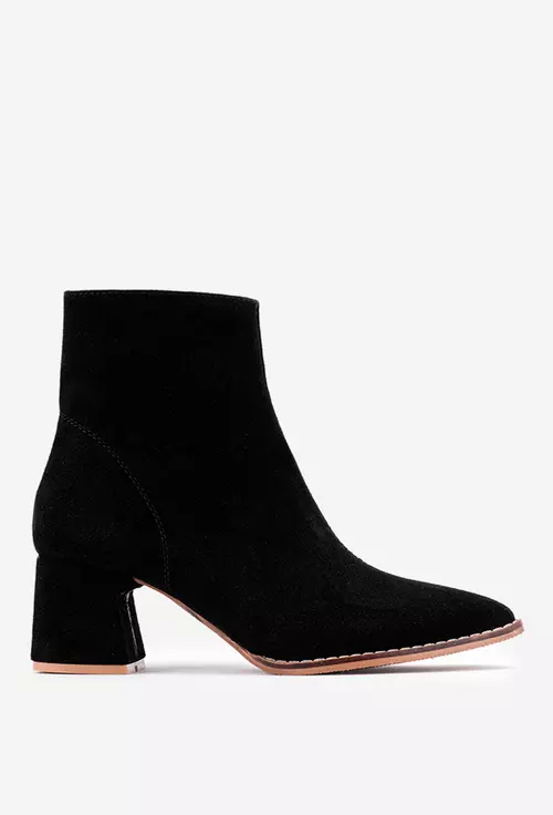Botine dama negre din piele intoarsa cu varful ascutit