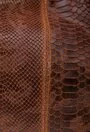 Geanta maro din piele naturala cu textura tip piele de sarpe