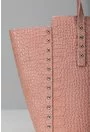 Geanta roz din piele naturala texturata cu tinte