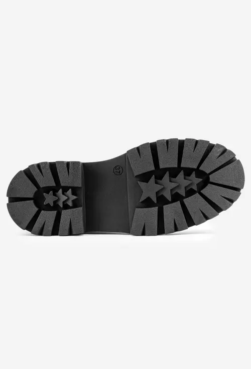 Ghete negre din piele intoarsa