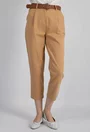 Pantaloni bej cu accesoriu curea