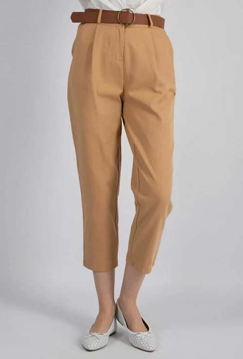 Pantaloni bej cu accesoriu curea