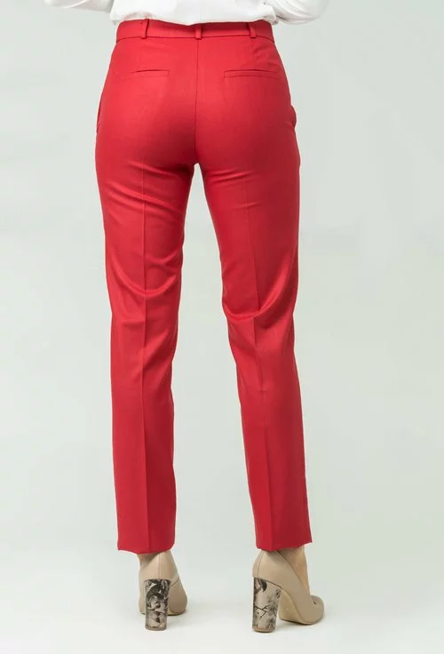 Pantaloni rosii Kate
