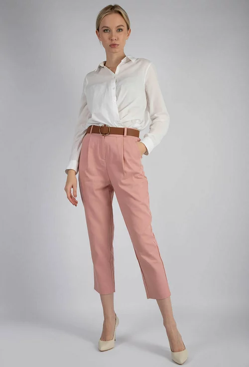 Pantaloni roz cu accesoriu curea