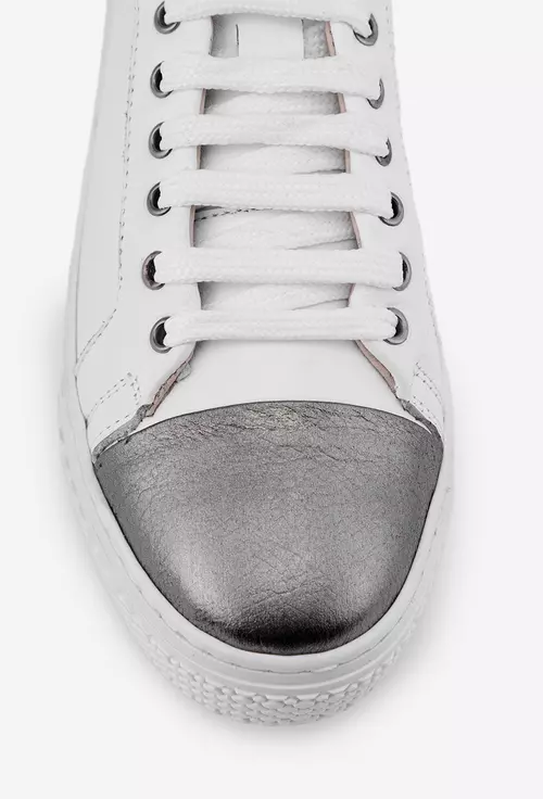 Pantofi albi cu argintiu din piele cu siret