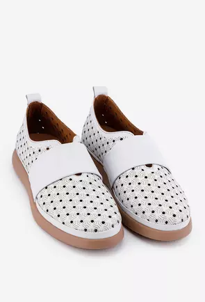 Pantofi albi din piele cu model