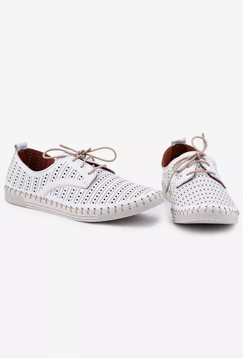 Pantofi albi din piele cu model perforat