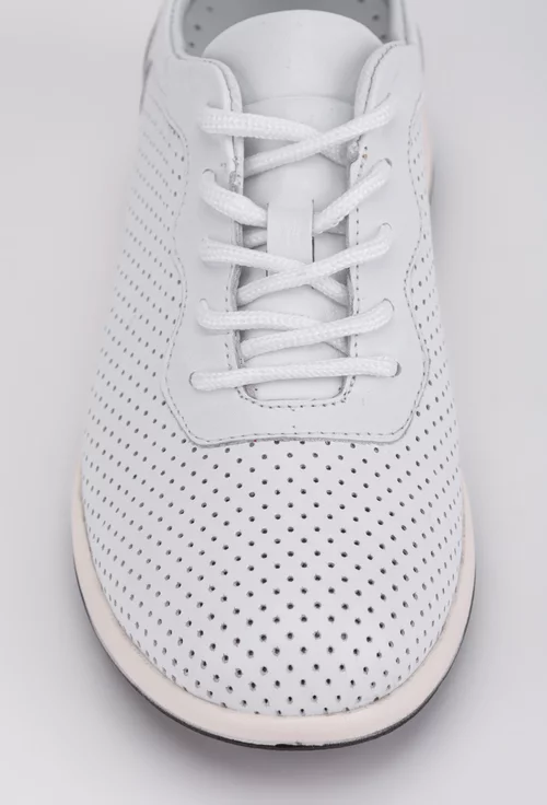 Pantofi albi din piele cu siret si aspect perforat