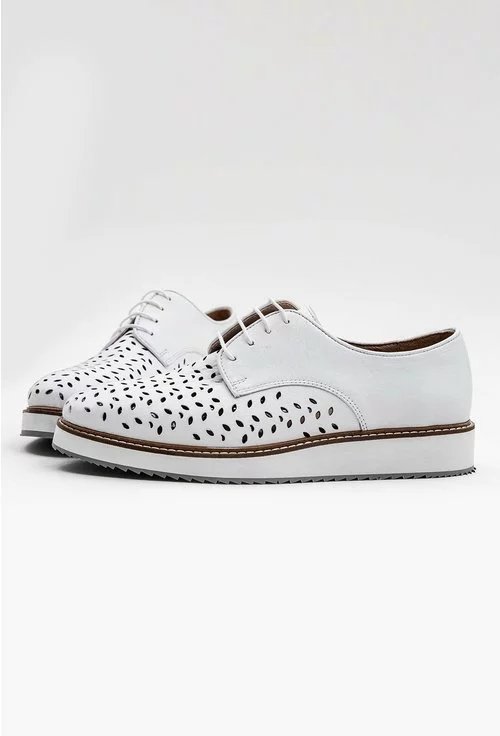 Pantofi albi din piele naturala cu perforatii
