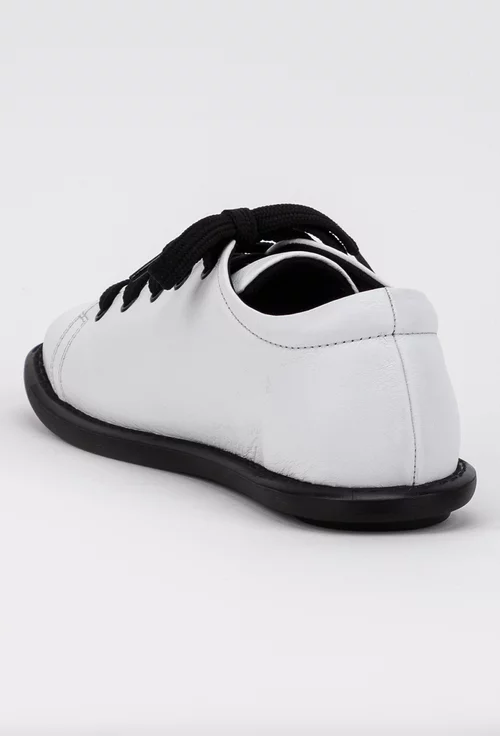 Pantofi albi din piele naturala cu siret