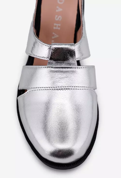 Pantofi argintii din piele cu decupaje