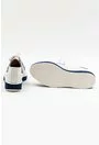 Pantofi casual albi din piele naturala cu detalii lacuite bleumarin