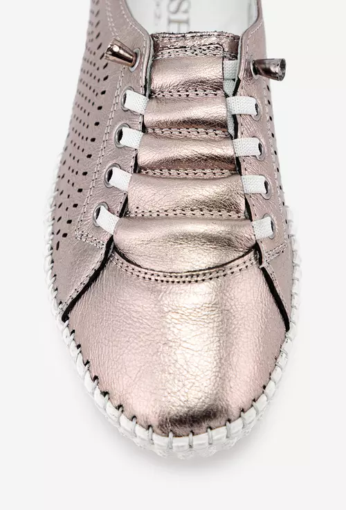 Pantofi casual bronz din piele perforata pe laterale