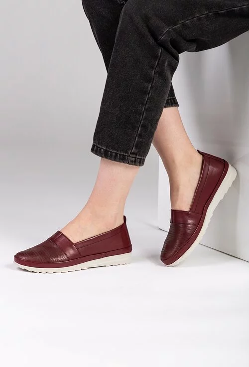 Pantofi casual din piele nuanta rosu inchis