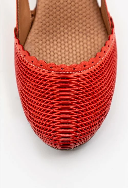 Pantofi din piele naturala cu toc nuanta rosu corai