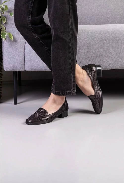 Pantofi negri cu insertii sclipitoare din piele naturala