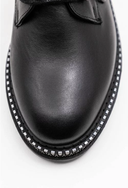 Pantofi negri din piele naturala cu detaliu cu fermoar