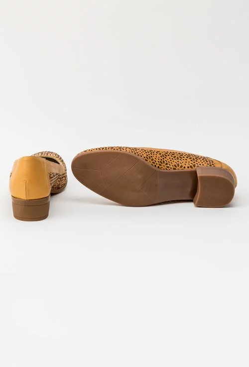 Pantofi nuanta galben mustar din piele naturala perforata Ema