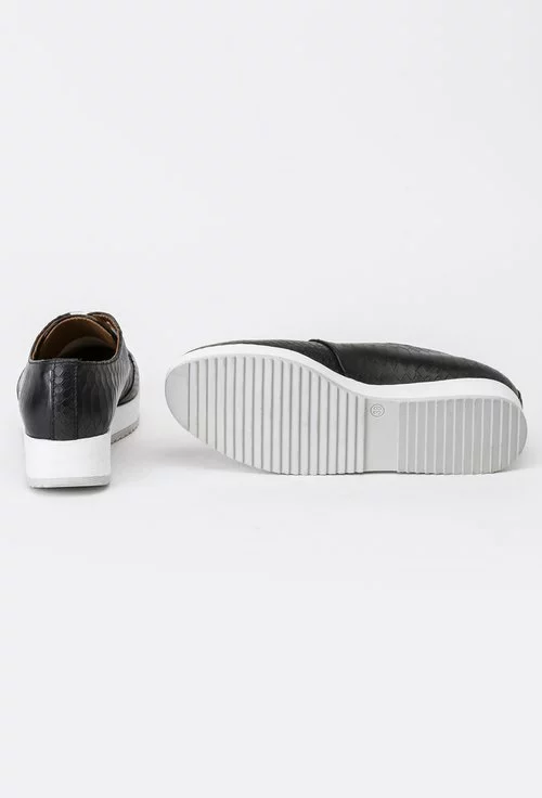 Pantofi Oxford negri din piele naturala texturata Olimpia