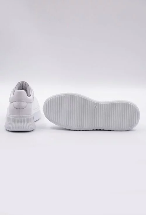 Pantofi sport albi din piele cu detaliu scris
