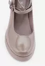 Pantofi taupe din piele lacuita cu toc gros si platforma