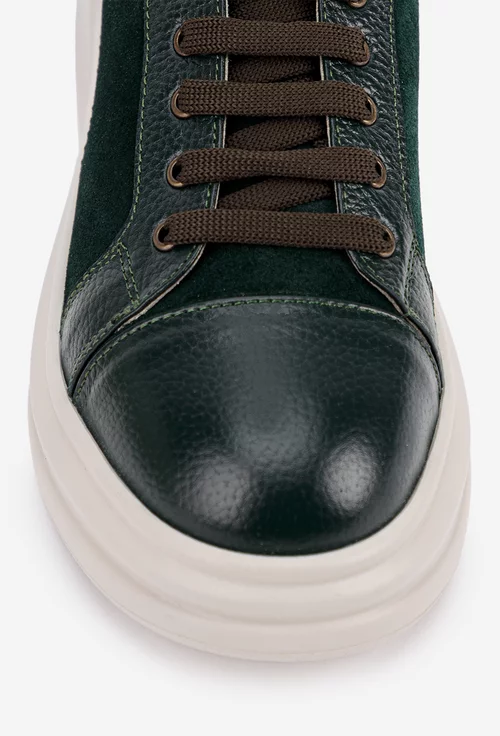 Pantofi verzi confectionati din doua tipuri de piele