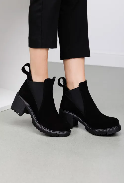 Botine dama negre din piele intoarsa cu elastic in laterale picture - 3