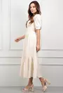 Rochie bej deschis cu umeri bufanti