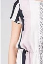 Rochie maxi cu model geometric alb, roz pal si negru Afroditta