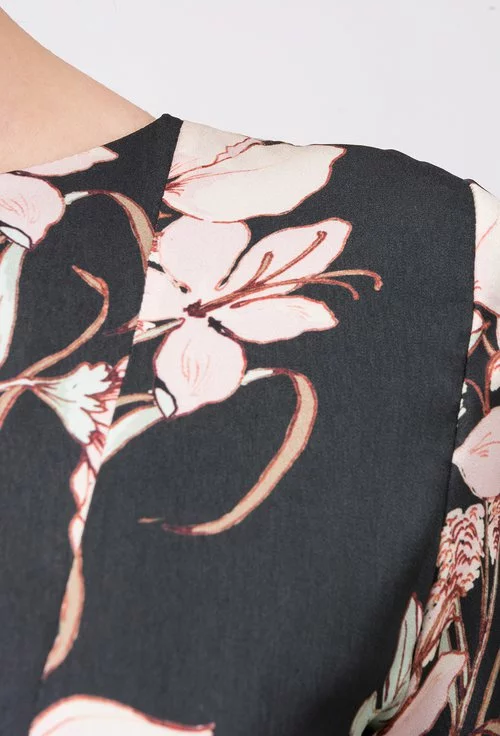 Rochie neagra cu imprimeu floral colorat Leticia