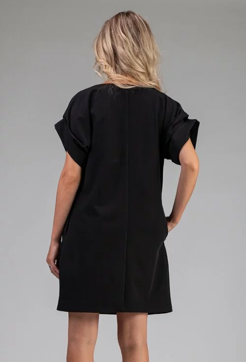 Rochie oversize neagra cu model traditional
