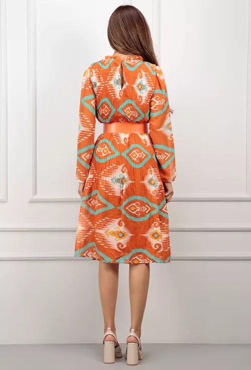 Rochie plisata portocalie cu detalii colorate