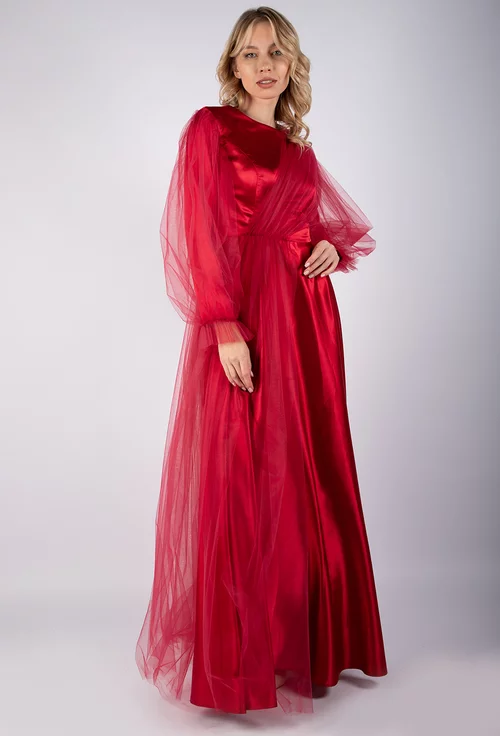 Rochie satinata rosie accesorizata cu tiul