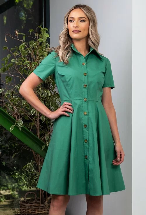 Rochie verde prevazuta cu nasturi in fata