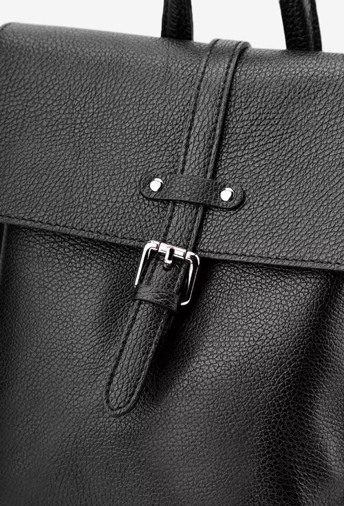 Rucsac negru din piele texturata cu buzunar