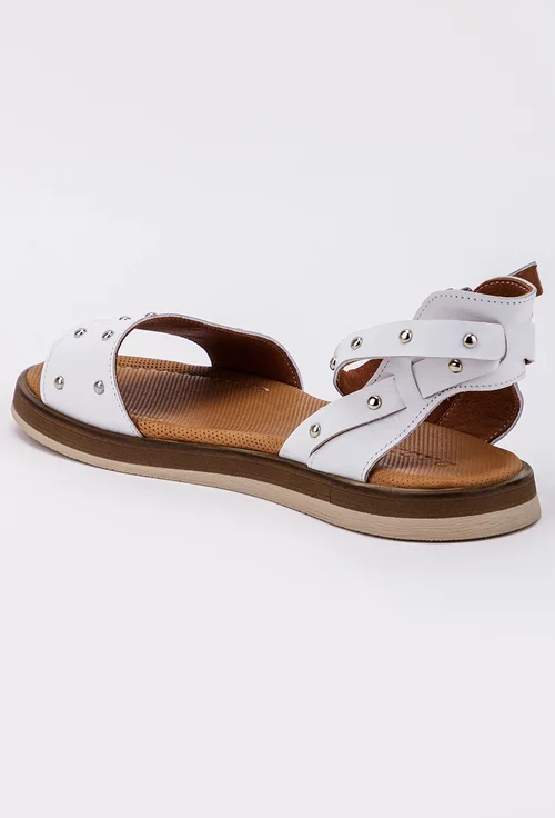 Sandale albe din piele cu buline metalice in relief