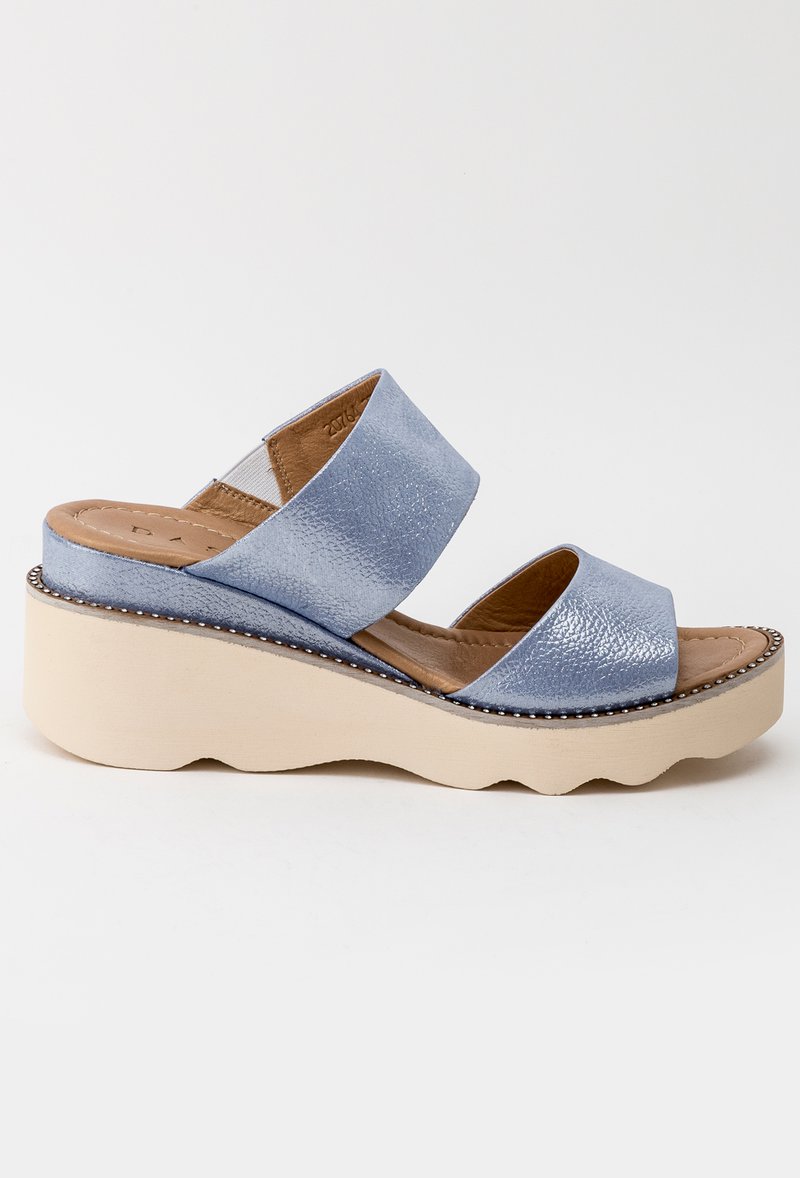 Sandale bleu tip papuc cu platforma din piele naturala Mavy