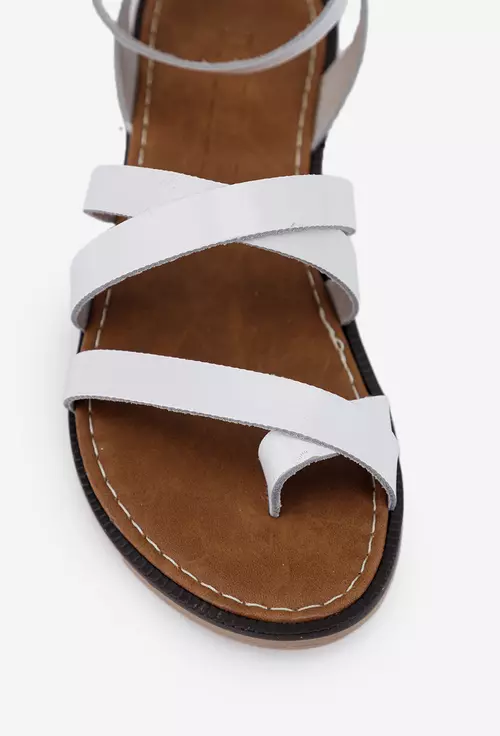 Sandale cu barete albe din piele naturala