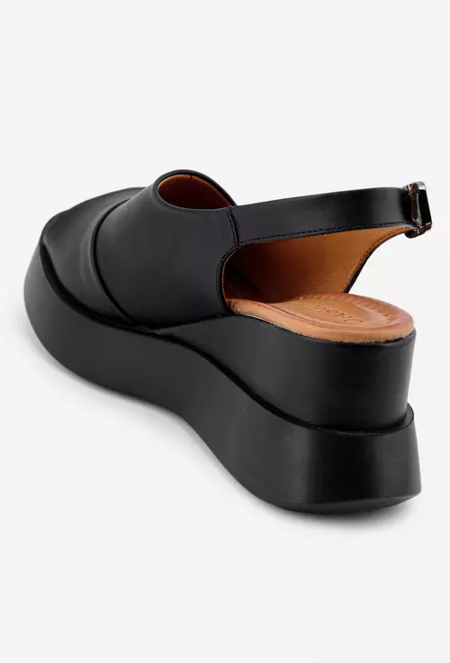 Sandale dama confectionate din piele neagra