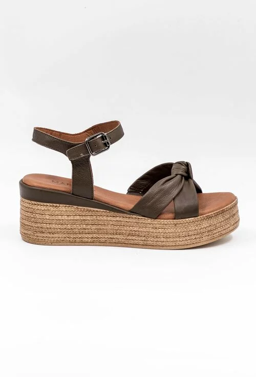 Sandale maro din piele naturala cu platforma