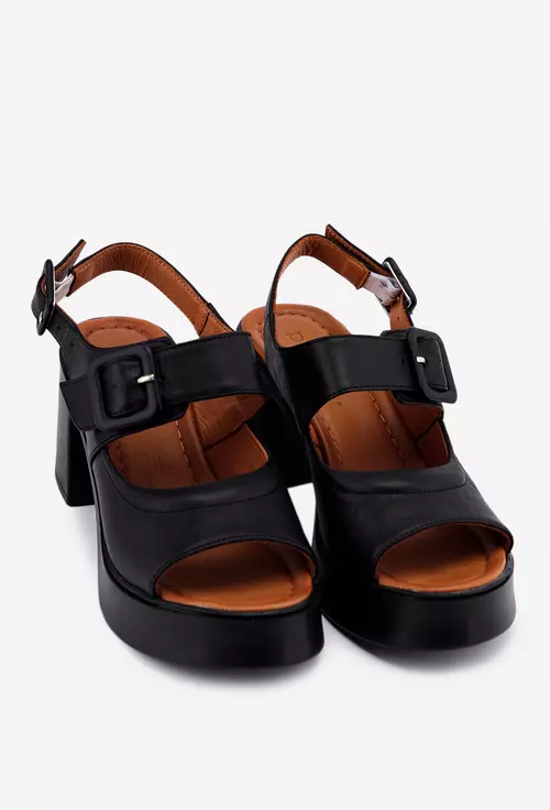 Sandale negre din piele cu platforma
